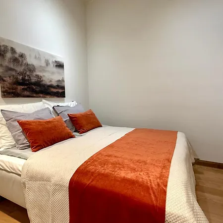 Levikaira - Ski-in Ski-out Apartamento *