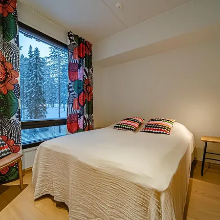 Levikaira - Ski-in Ski-out Apartamento *